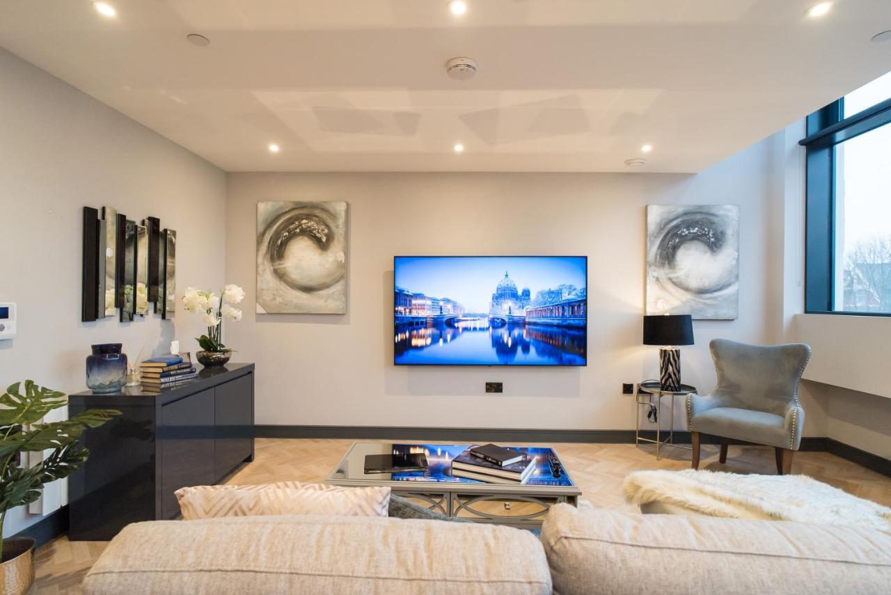 Luxe Apartments, The Moorwell, Parking, Gym - 10Mins Cardiff City Ctr Chambre photo