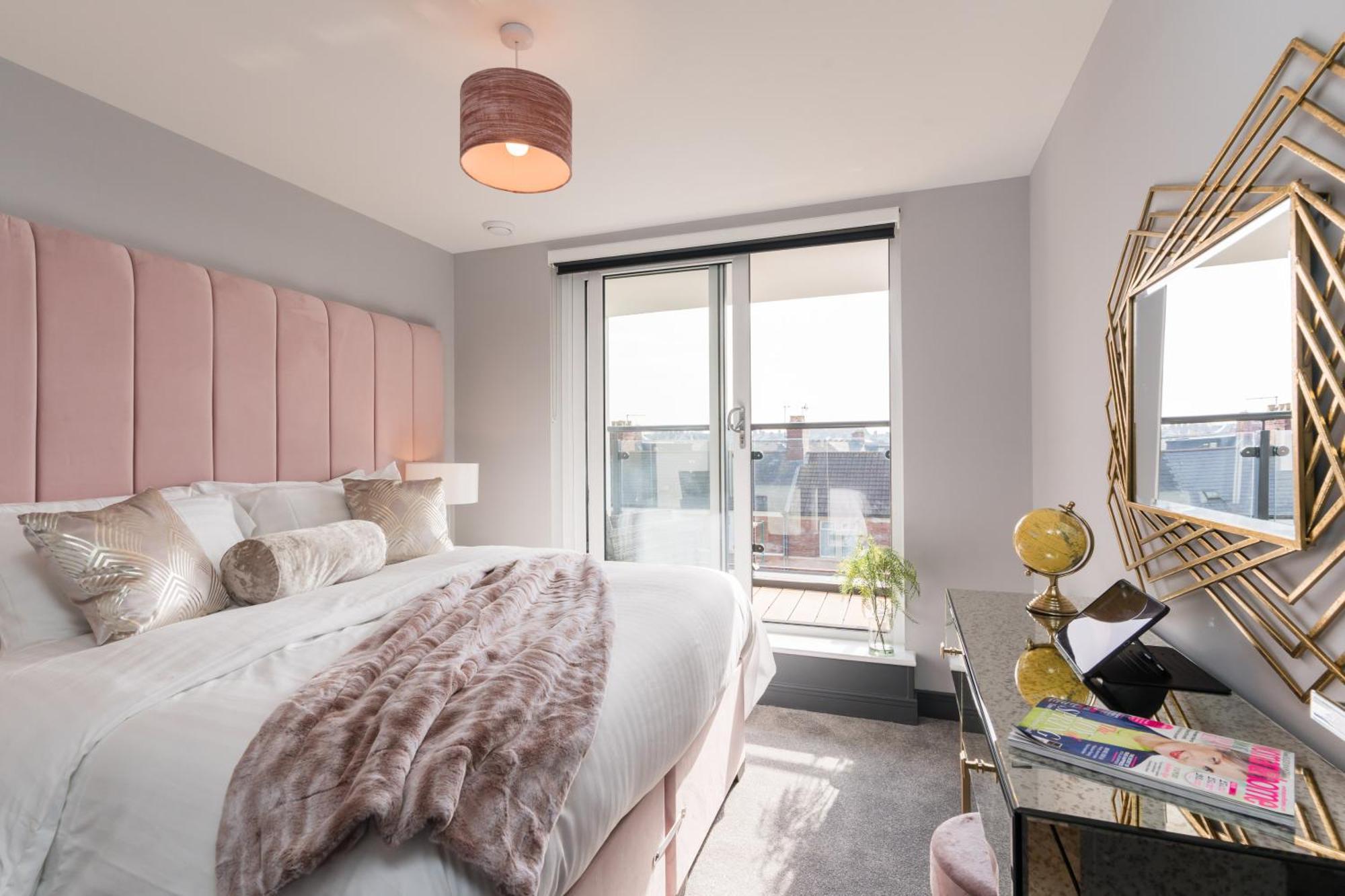 Luxe Apartments, The Moorwell, Parking, Gym - 10Mins Cardiff City Ctr Chambre photo